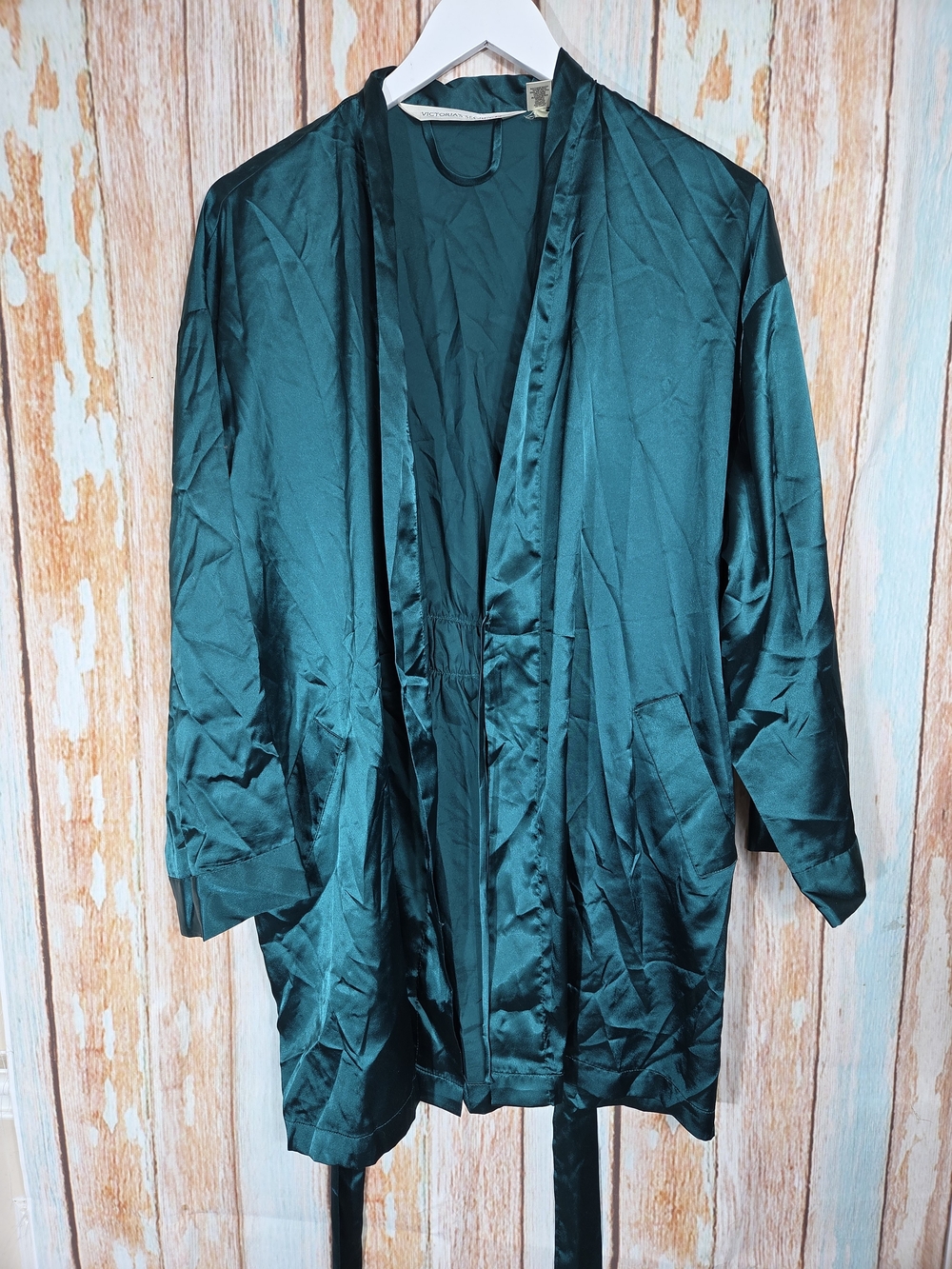 Victoria's Secret Emerald Green Satin Lightweight Robe. OS